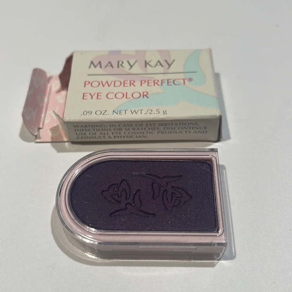 NWT Mary Kay Powder Perfect Eye Color - Iris